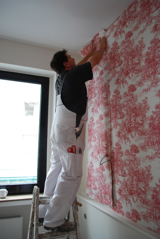 Steps to Install Wallpaper With Seams (2)